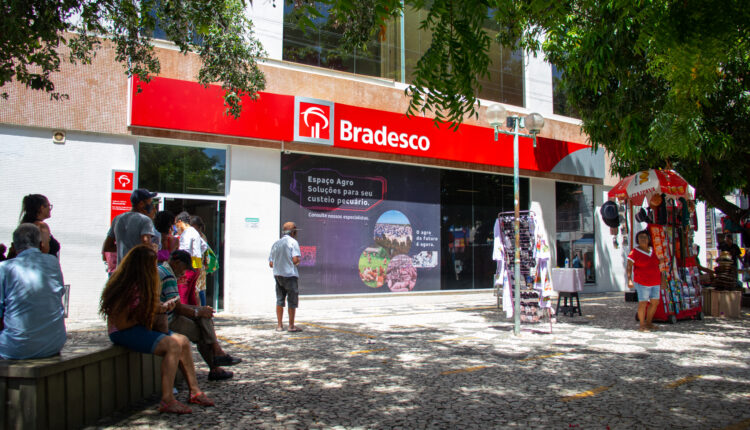 Bancos confirmam! Horário de funcionamento mudará NESTAS datas