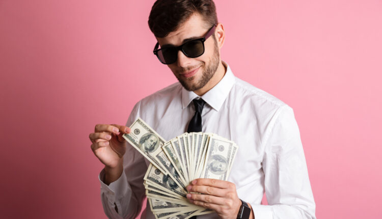 Eles podem FICAR RICOS! 3 signos com mais capacidade de enriquecer