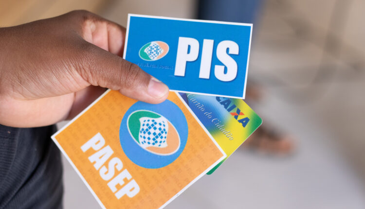 Esqueceu de sacar o PIS O que acontece agora pode te surpreender