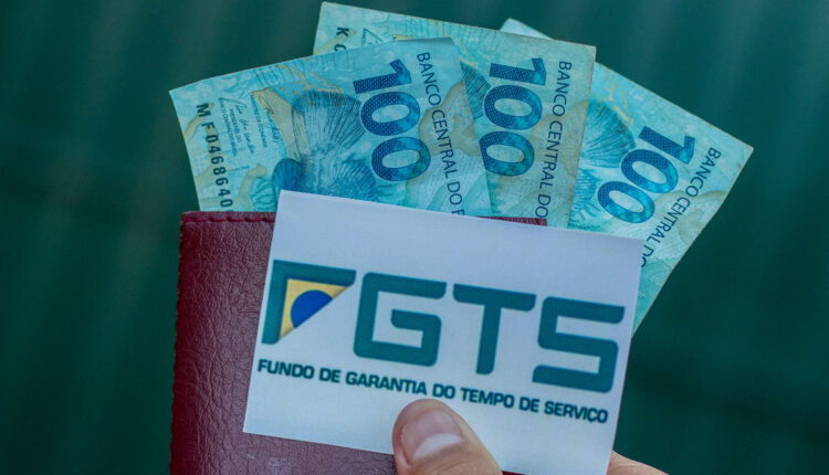 FGTS entrará na conta dos brasileiros ainda NESTA SEMANA; veja se você recebe