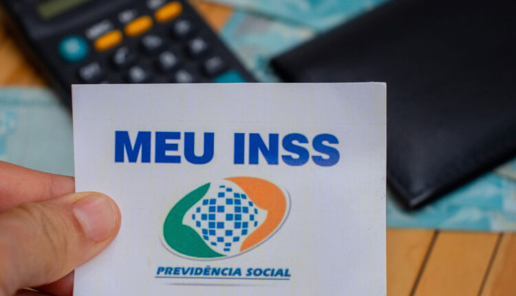 INSS informa que brasileiros se aposentarão 50% mais rápido