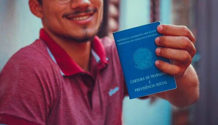 JOVEM APRENDIZ tem novas regras para contratação em 2023; veja quais
