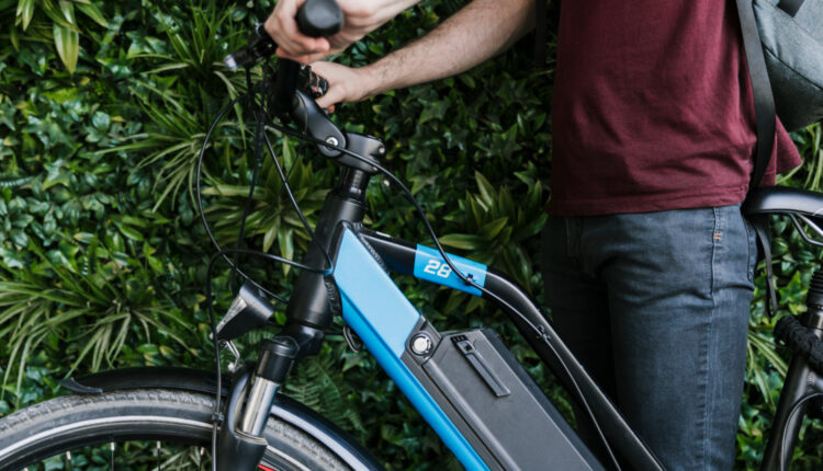 Lei é clara! Precisa de CNH para pilotar uma bicicleta elétrica