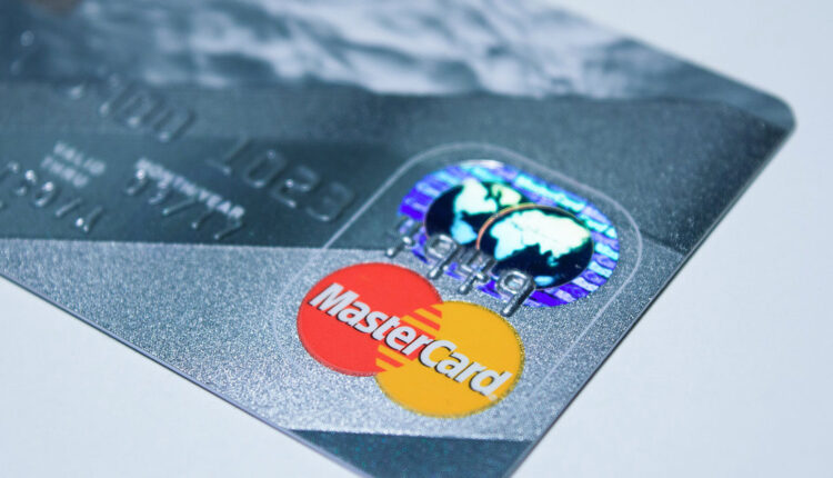 Como a Mastercard pretende impedir compra de maconha com seus cartões