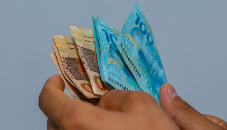Polícia Federal começa a procurar quem recebeu auxílio indevido