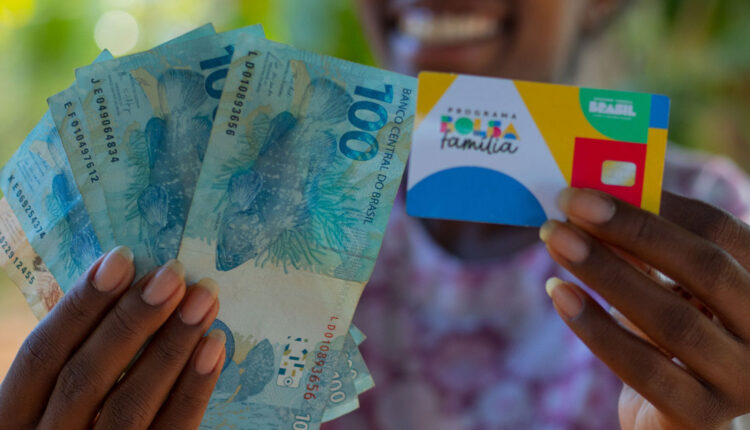 Quase 1 MILHÃO receberão adicional do Bolsa Família neste mês
