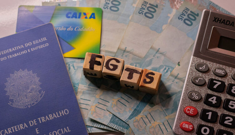 Quem pode sacar R$ 3.900 HOJE no FGTS; dinheiro foi liberado