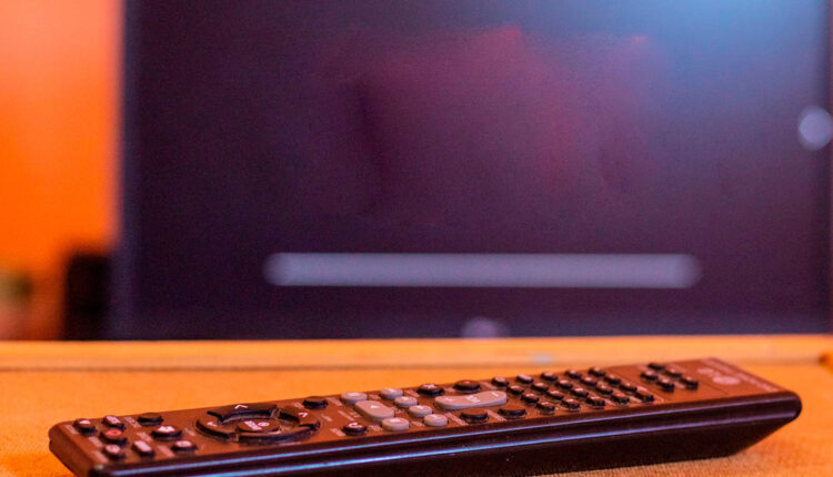 Truque para ter streaming na TV DE GRAÇA, sem assinar Netflix