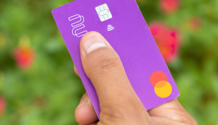 Você pode ter um limite GIGANTE no Nubank e começar tudo só com R$ 1