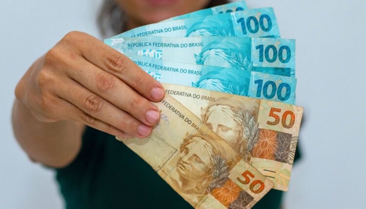 Semana que vem é a última para SACAR até R$ 1.320 do abono na Caixa
