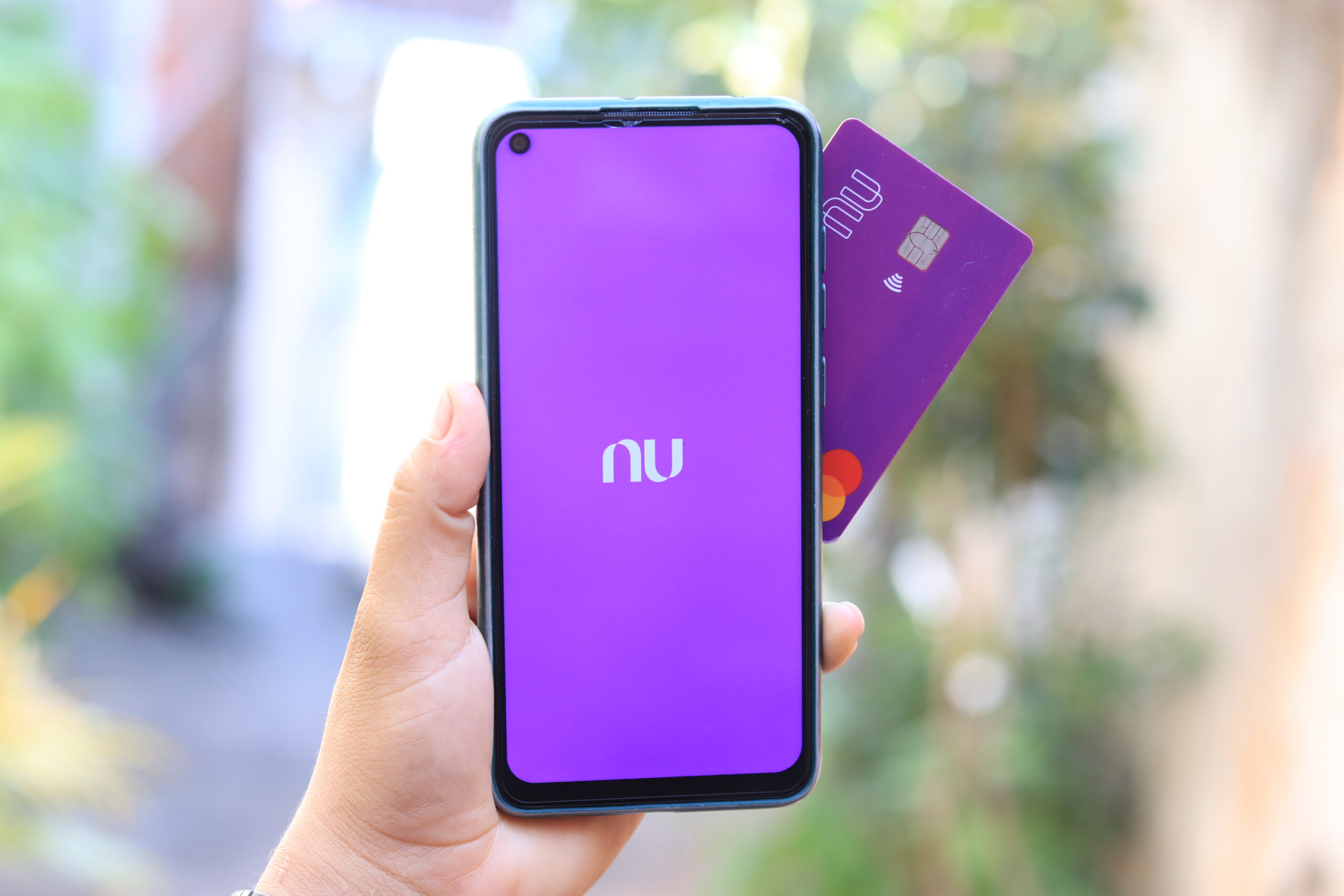 Nubank lança novo cartão virtual que se apaga depois de 24 horas