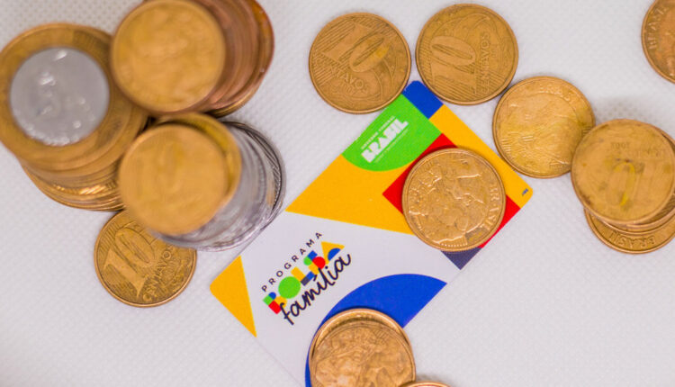 Grandes vantagens entram na vida de quem recebe o Bolsa Família; entenda