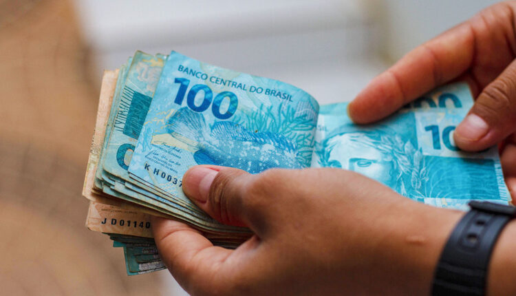 Brasileiros já podem consultar MAIOR benefício de todos pela internet