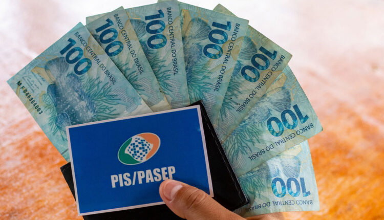 Quem trabalhou em 2022 já pode sacar o Pis/Pasep? Veja se você tem direito