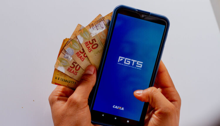 Caixa termina repasse do BÔNUS do FGTS; veja se o seu CPF está na lista