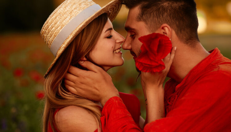 Estes signos podem encontrar o amor de suas vidas até dia 27 de agosto