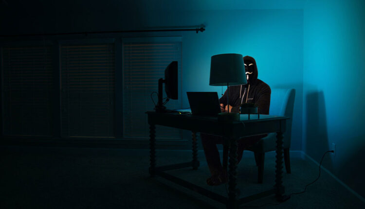 Hackers decidem criar redes sociais focadas no