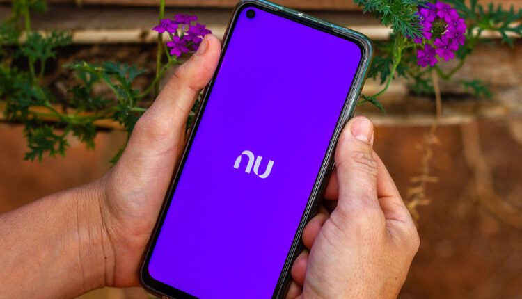 Nubank decide colocar limite para os clientes; entenda