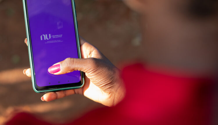Nubank revela a estratégia para aprovar um empréstimo no app