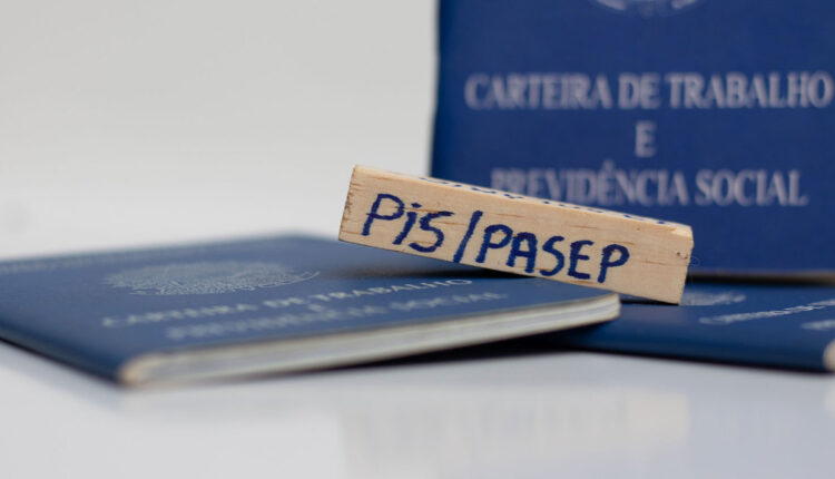 PIS 2024 já tem data? Valor subirá para R$ 1,441,00? Veja o que se sabe