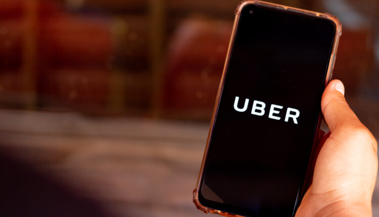 Quem tem estes carros não poderá mais trabalhar como Uber Black ou Comfort
