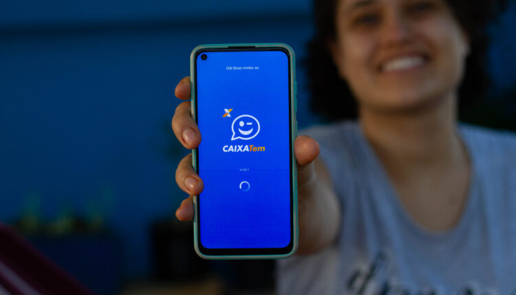 R$ 3.000 NA HORA! Brasileiros se animam com aplicativo de banco