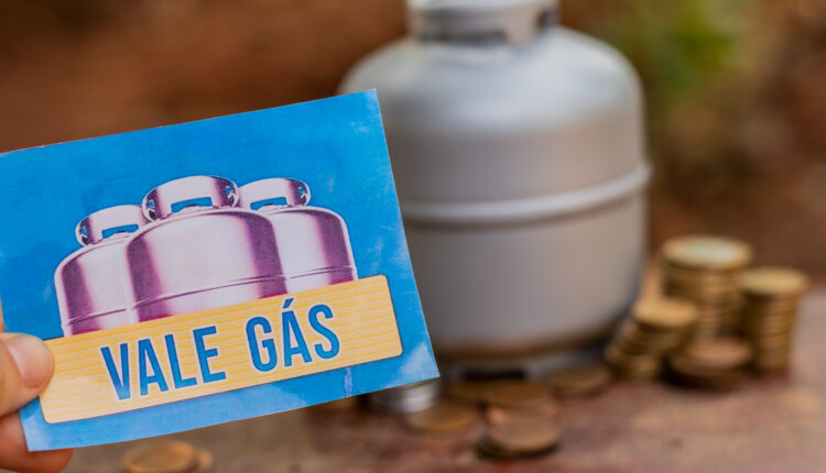 Vale-Gás de agosto vem com péssima notícia para os beneficiários