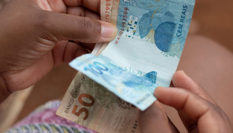 Caixa anuncia liberação de saque para desastres de até R$ 6,2 mil