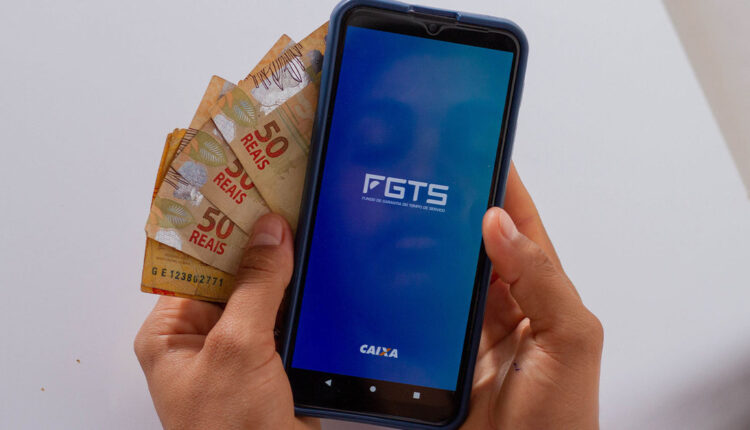 Já sacou o lucro do seu FGTS? Veja como fazer isso