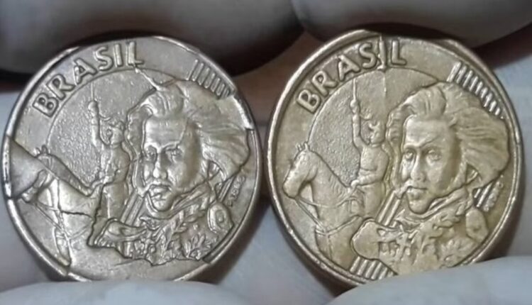 Se você é daqueles que costumam esquecer grandes quantidade de moeda em algum cofrinho e nunca mais abre, saiba que pode estar perdendo uma grande oportunidade para embolsar uma bom dinheiro, já que colecionadores costumam pagar grandes somas em moedas e cédulas com caraterísticas e datas específicas, como é o caso da moeda de 10 centavos que falaremos mais abaixo. Saiba mais detalhes.
