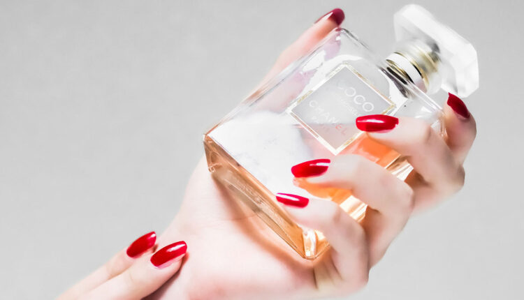 Se arrume para a balada! Melhores perfumes para sair no final de semana