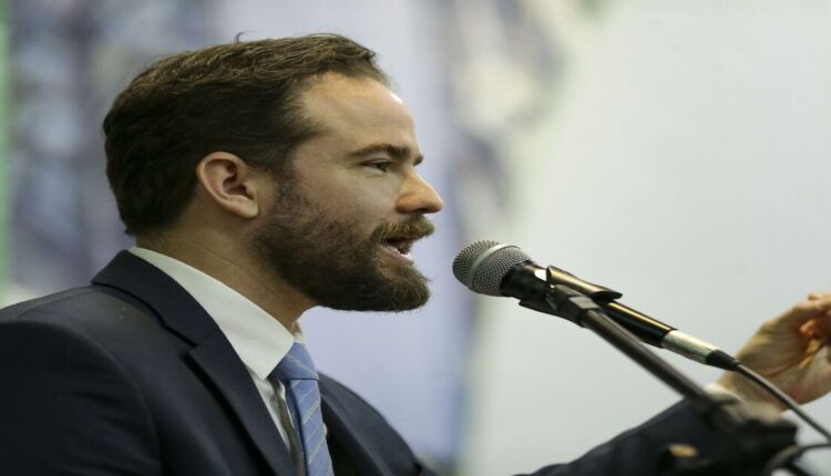 Governo muda texto de MP para ter nova tributação.