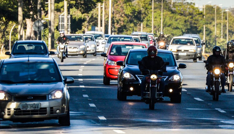As placas dos carros terão nome do estado novamente? Entenda
