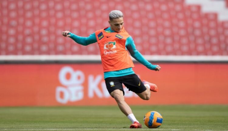 Fotos íntimas de JOGADOR DA SELEÇÃO vazam em meio a escândalo