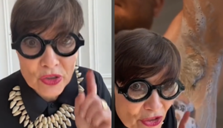 Mulher ensina a lavar o suvaco