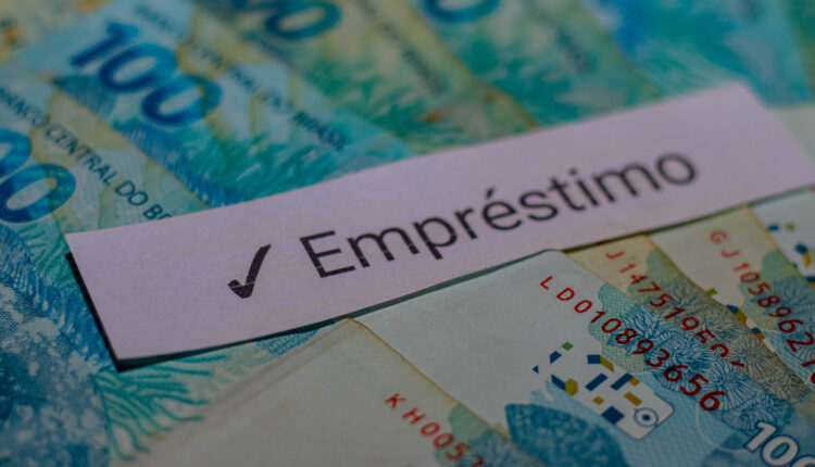 Foi aprovada, na última terça-feira (12), a constitucionalidade do empréstimo consignado para os beneficiários do Benefício de Prestação Continuada (BPC) da Lei Orgânica da Assistência Social (Loas). Saiba mais detalhes, logo abaixo, e entenda como deve funcionar a modalidade de crédito consignado para esta categoria de beneficiários.