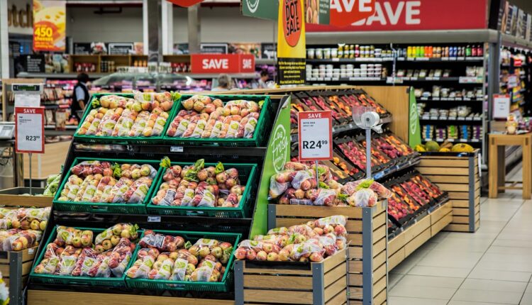 Mercado está caro Aprenda como economizar nas compras