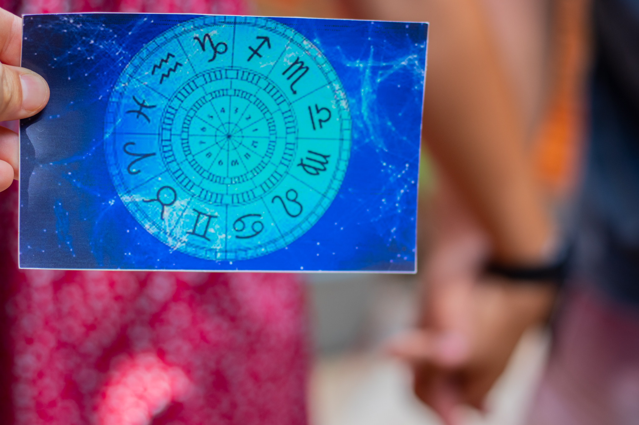 O sucesso pode aparecer DO NADA na vida destes 2 signos do zodíaco