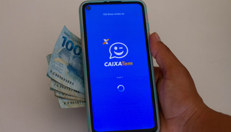 Quem tem direito HOJE ao bônus de R$ 400,00 da Caixa