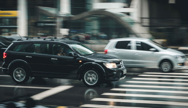 Ninguém esperava que estes carros fossem PERMITIDOS para ser Uber