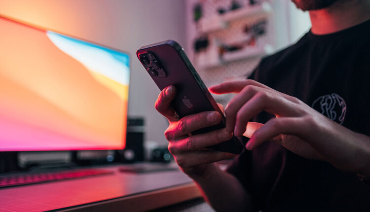 Estes 5 celulares são TOP DEMAIS e bem mais em conta que um iPhone
