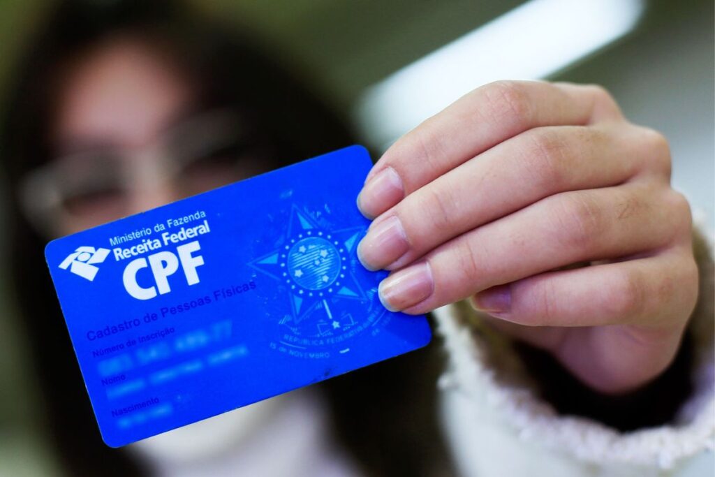 Se você está trabalha com comércio ou algo do tipo, certamente está acostumado a consultar o CPF de clientes, para se certificar de que o nome do mesmo não está