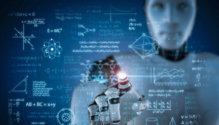 Que a inteligência artificial (IA) já faz parte da nossa rotina, isso não é mais novidade. No entanto, a tecnologia por trás desse grande milagre na área da saúde, conhecida como interface cérebro-computador, foi desenvolvida ao longo de mais de uma década, tendo seus recentes resultados publicados na revista científica Nature. Continue a leitura para saber mais detalhes sobre este emocionante avanço da ciência em parceria com a tecnologia revolucionária, logo abaixo.