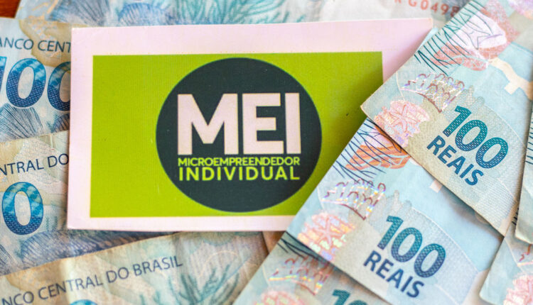Quando começa o pagamento de R$ 144 por mês nos boletos do MEI?