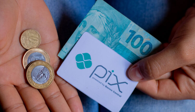 IDADE mínima para fazer Pix; você sabia disso?
