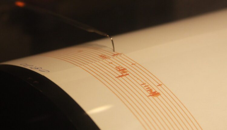 O Brasil pode ter muitos problemas a nível social, econômico e outros mais, no entanto, também pode ser considerado um país de sorte quando se refere à fenômenos naturais. Terremotos, furacões e outras fúrias da natureza dificilmente acontecem por aqui. Continue a leitura para saber os terremotos que já foram sentidos em terras brasileiras e quais foram os maiores da história do país, logo abaixo.