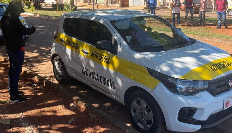 Tirar a CNH (Carteira Nacional de Habilitação), ou a popularmente chamada carteira de motorista pode representar um desafio de tirar o sono para muitos brasileiros. São tantas histórias de reprovações injustas durante o exame prático, que é o que define se o candidato está apto ou não em receber o documento, que a maioria já se apavora antes mesmo do esperado dia do exame chegar. Confira, a seguir, as principais dicas para garantir a sua aprovação no exame prático de direção.