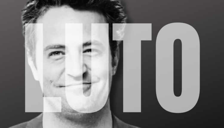 Matthew Perry, eternizado como um dos protagonistas de Friends acaba de falecer em uma casa na área de Los Angeles, nos EUA.