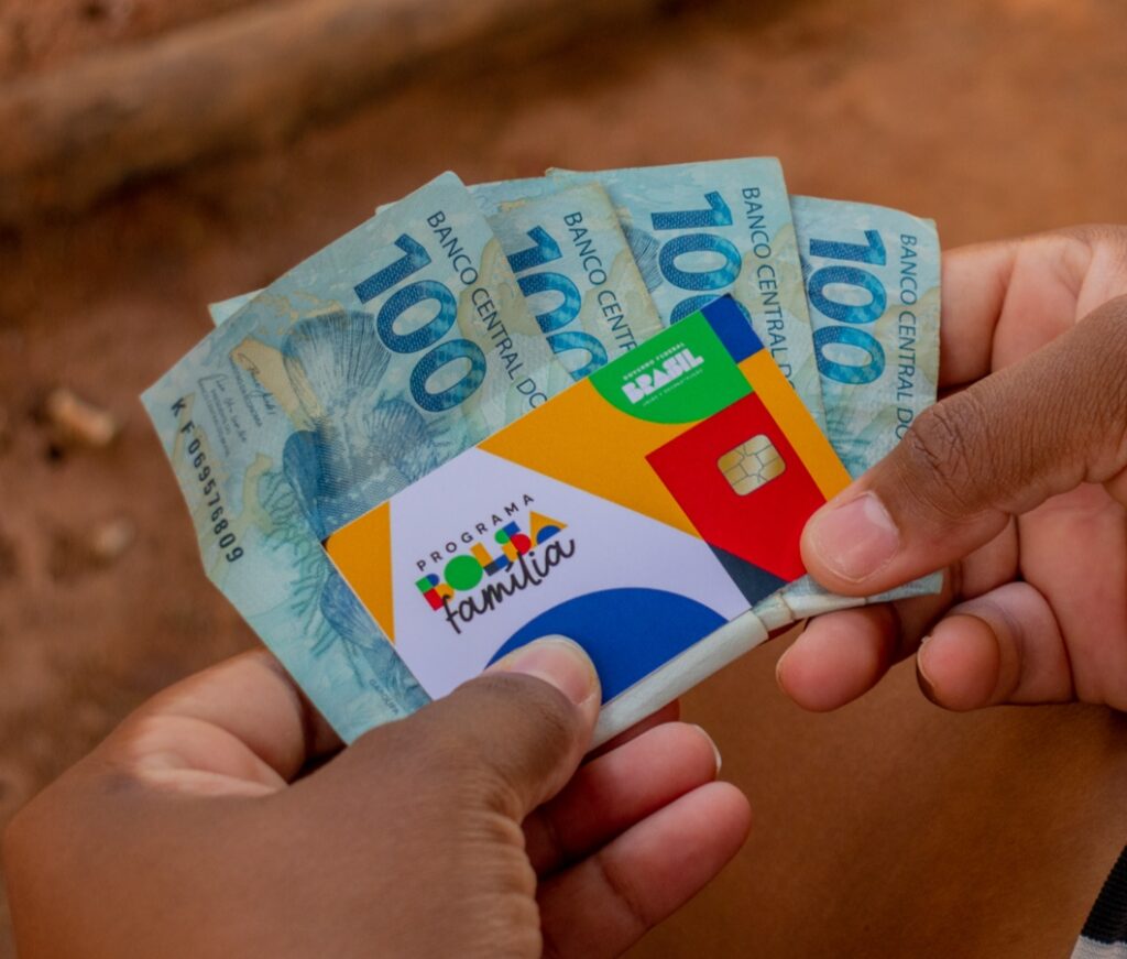 Caixa inicia pagamento adicional de R$ 50 para famílias com bebês no Bolsa Família