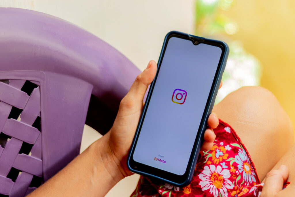 No universo da web, virou rotina termos que lidar com posts onde são compartilhados conteúdos de intolerância, preconceito e pouca empatia com o próximo. Diante disso, é compreensível que certas pessoas busquem mais privacidade com o que postam em suas redes sociais e até mesmo para qual tipo de